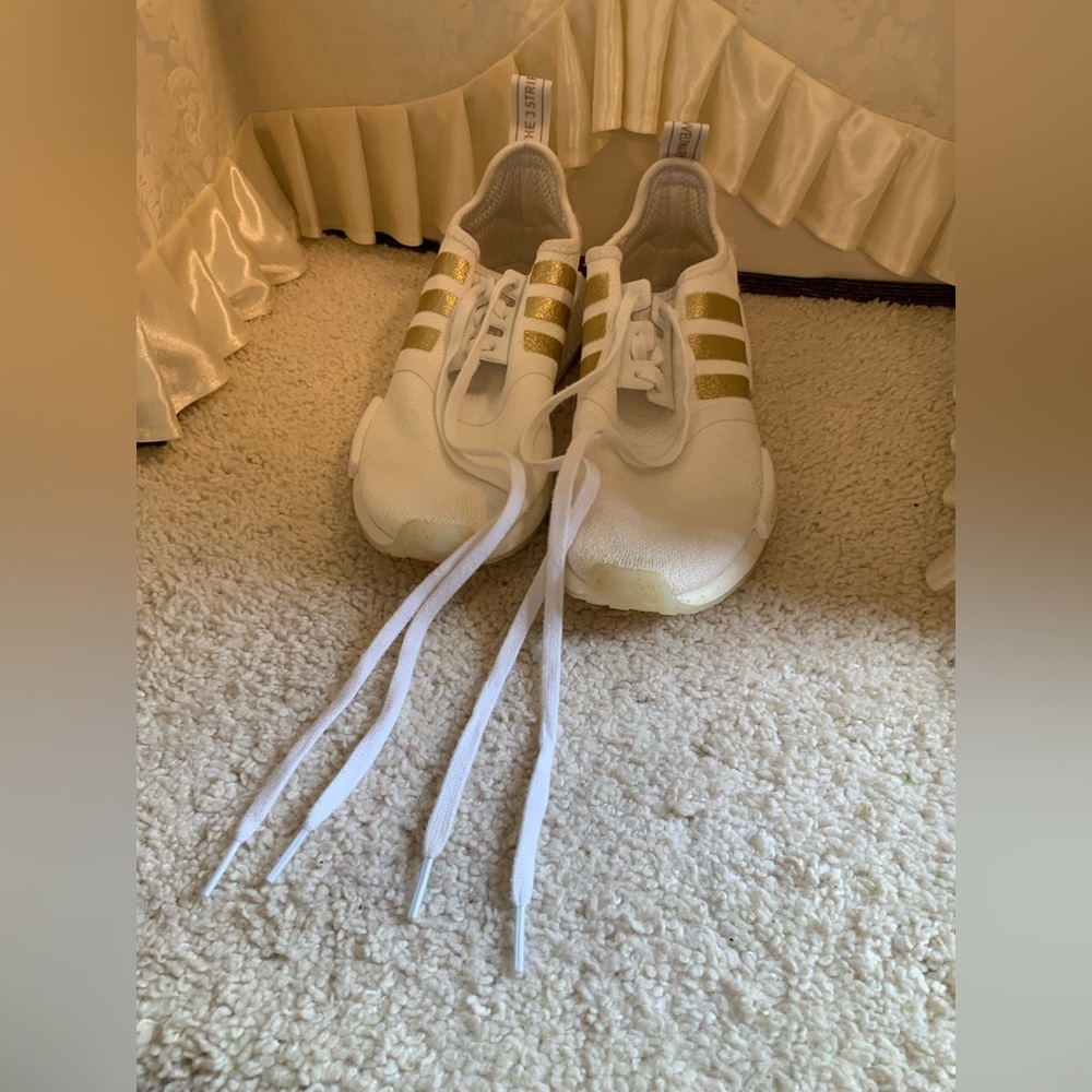 ADIDAS BOOST - Picture 15 of 16